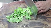 大厨分享西红柿豆腐汤做法，简单营养，赛过三鲜汤，喝着美的很