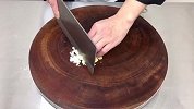 大厨教你“蒜蓉金针菇”的家常做法，操作简单，蒜香美味