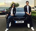 刘嘉玲霸气约侄子喝酒，二人同框仿佛姐弟，曾送侄子豪车当礼物