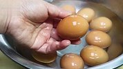原来水煮荷包蛋这么简单，各个圆嫩漂亮零失败，方法供大家参考