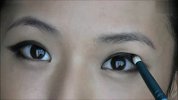 [美容]不对称眼皮化妆教程 看看如何修饰