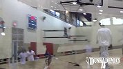 街球-14年-SICK_Dunks：黑白经典战Mills超恐怖重现查尔斯巴克利飞天野猪扣-专题