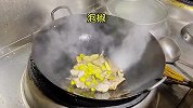 做我女朋友，每天吃饭不重样_这道酸菜鱼能否打动你？