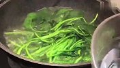 菠菜这样做真好吃，农村大妈教你新吃法，营养开胃，真解馋