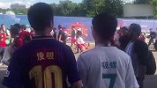 哥俩好！梅罗高仿版“没吸”+“吸螺”现身俄罗斯街头