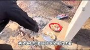 花圈落款写颠倒店家被索赔2万！男子：必须保证我家3年不出灾难