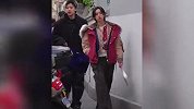 继本地人开豪车排班炸街后！上海街头爆改时装周秀场，给韩国人一点沪流的震撼