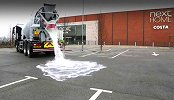 英国街头现“喝水”马路，每分钟喝4吨水，胃口真大