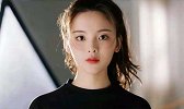 杨超越学历低被嘲讽，当大家看到她写的字后，网友们沉默了