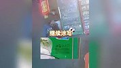 男子深夜狂帖“涉黄小广告”，务川公安：抓！