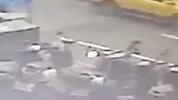 公交司机工作途中突中风 失控连怼15量电驴