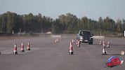 2分钟带你看完大通D90百公里加速、制动距离、蛇形绕桩、紧急变线4项场地测试成绩