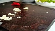 洋葱炒牛肉怎样做到鲜嫩不柴，大厨教你酒店做法，原来这么简单