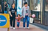 郭富城大女儿正脸照曝光，扎两条小辫呆萌可爱，一字眉像极了爸爸