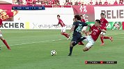 金英权解围吓坏恒大门神 韩国铁卫伸脚险自摆乌龙