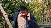 年底借钱一万，兄弟不肯借，他老婆却直接借我五万