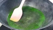 夏天要多吃黄瓜，教你一个新做法，不炒不腌不凉拌，上桌全家爱吃