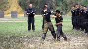 戏里被百般折磨，练就一个多元化的黄轩
