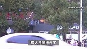 车停正规停车位被拖走，车主拒处理要求警方拖回原处，交警：领导让拖的