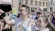 这趟旅行黄小仙永生难忘 后20年的泪都流完了