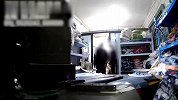 300元的衣服卖130元，夫妻合伙低价倒卖假冒服装