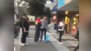 四川一按摩店女老板遇害，邻居商户吓坏“个人恩怨还是无差别？”