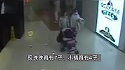 俩闺蜜组队商场偷衣服变现2800元，为逃避坐牢，反复怀孕生育11子