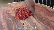 这才是水煮肉片正宗的做法，大厨边做边讲解，看完就饿了