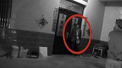 男子带汽油桶欲火烧岳父家 泼油瞬间被民警扑倒