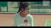 心动的感觉！韩国人气女神IU化身网球少女 穿超短裙秀美腿