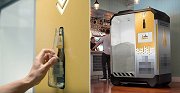 老外发明啤酒瓶制沙机，1个酒瓶能生产200克沙子，可替代工业