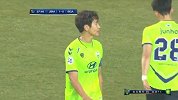 于大宝边路惨遭生吃 李同国禁区推射被封堵