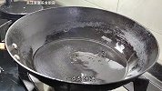 饭店的蒜苗为什么好吃又下饭？原来是有技巧的，看大厨是怎么做的