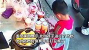 孩子买早餐被冤没付款遭店家扣留？家长店前怒斥店家，监控曝光！
