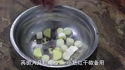 “辣子鸡丁”怎样做才正宗？看了大厨的操作，新手也能轻松学会