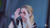 别人直播看脸，她直播看枪！