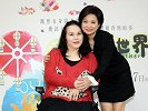 著名歌星瘫痪被家人抛弃，整容失败变怪物，62岁落得这般田地