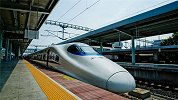 高铁运行时突然没电会发生什么？看完为国家点赞