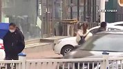 女子中医诊所治疗遭医生性侵，“医生说要在私处上药”，医生涉嫌强奸被刑拘