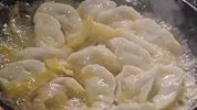 安徽这家店的猪肉煎饺，外焦里嫩的口感，香迷糊了