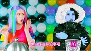 趣味美食挑战！吃了太多冰淇淋变成冰雪人？勺子都冻住了