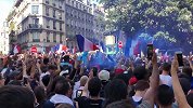 整装待发！法国球迷歌声响彻云霄