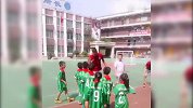 中超-17赛季-球场硬汉化身暖男 重庆力帆造访小学教孩子踢球-专题