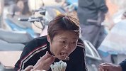 固始鹅块肥而不腻，又香又辣太过瘾，配着小酒更爽，河南人都爱吃