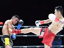 “妖刀”魏锐上演中国传统腿法 泰国拳王不知如何防御只能挨打