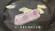 手撕包菜有的人过油，有人的焯水，都错了，看酒店大厨是如何做的