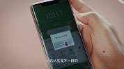 64岁“老年版彭于晏”的“金彩”生活