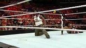 WWE-14年-RAW第1092期：单打赛Xavier Woods vs. Alexander Rusev-花絮
