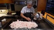 铁板烤肉山，美味又简单！牛肉层层堆砌，形成一座小肉山，真香！