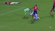 第52分钟达拉斯FC球员阿科斯塔红牌